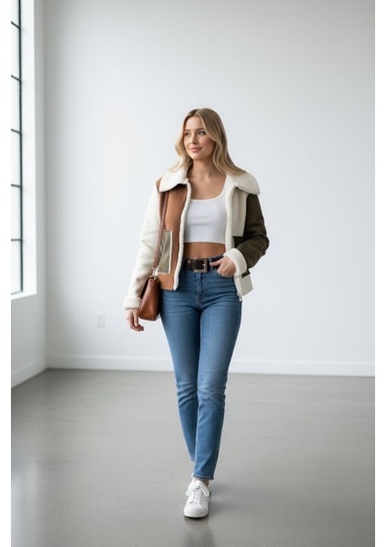 Kadın Peluş Detaylı Kaban – Beyaz/k Haki Renk, Fermuarlı, Şık Kışlık Mont fiyatları