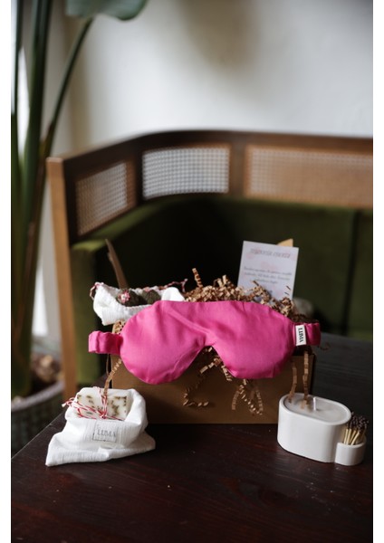 Luma Touch Kiraz-Vişne Çekirdekli Lavantalı Göz Maskesi, Doğal Mum, Blossom Tea & Meditasyon Seti fiyatları