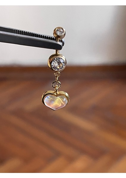 316 L Cerrahi Çelik Hareli Taşlı Kalpli Sallantılı Göbek Piercingi