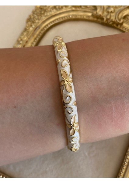 Mineli Açelya Inci Beyazı Çelik Kelepçe