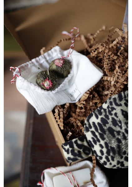 Luma Touch Kiraz-Vişne Çekirdekli Lavantalı Göz Maskesi, Doğal Mum, Blossom Tea & Meditasyon Seti modelleri