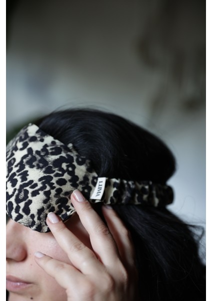 Luma Touch Kiraz-Vişne Çekirdekli Lavantalı Göz Maskesi, Doğal Mum, Blossom Tea & Meditasyon Seti