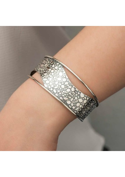 Gümüş Eskitme Desenli Bayan Bilezik modelleri