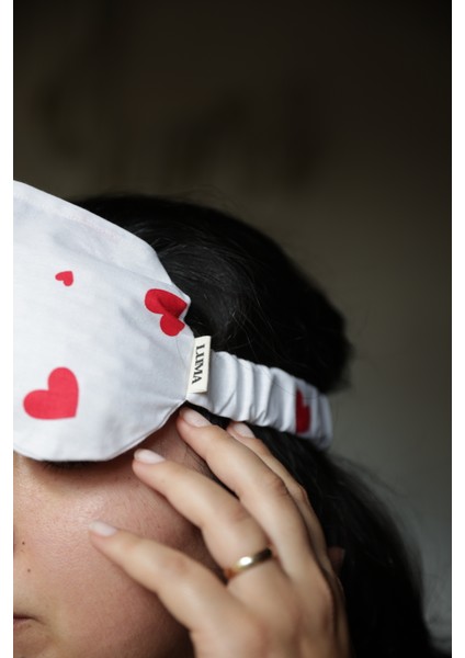 Luma Touch Hardal Tohumlu Lavantalı Göz Maskesi, Doğal Mum, Blossom Tea & Meditasyon Seti fırsatları