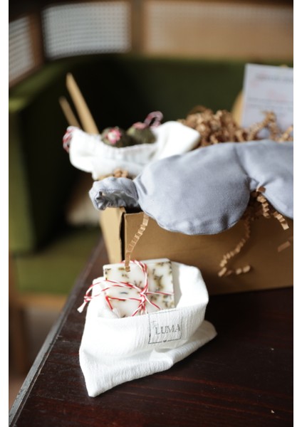 Luma Touch Kiraz-Vişne Çekirdekli Lavantalı Göz Maskesi, Doğal Mum, Blossom Tea & Meditasyon Seti modelleri