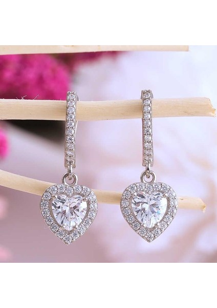 Hk Gümüş Kadın Küpe Beyaz Taşlı Kalpli |Gümüş Takı Hediyelik Ürünler