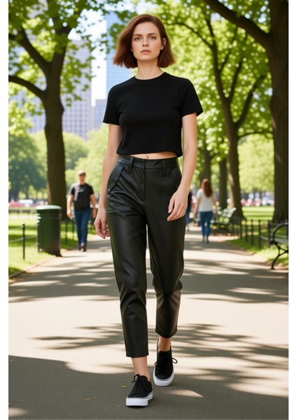 Kadin Duz Desenli Suni Deri Pantolon Fonksiyonel Dayanıklı Kaliteli Konforlu Estetik Rahat fırsatları