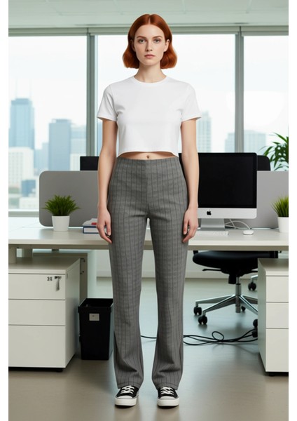 Kadin Klasik Cizgili Flare Kesim Pantolon Fonksiyonel Dayanıklı Kaliteli Konforlu Estetik Şık modelleri
