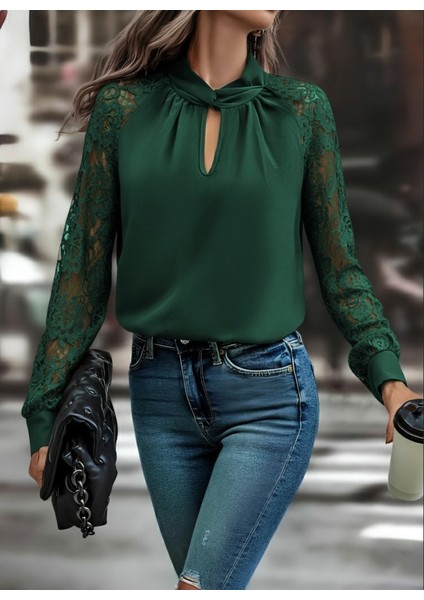 Kadın Uzun Kollu Yaka Düğme Detay Güpürlü Kol Krep Bluz