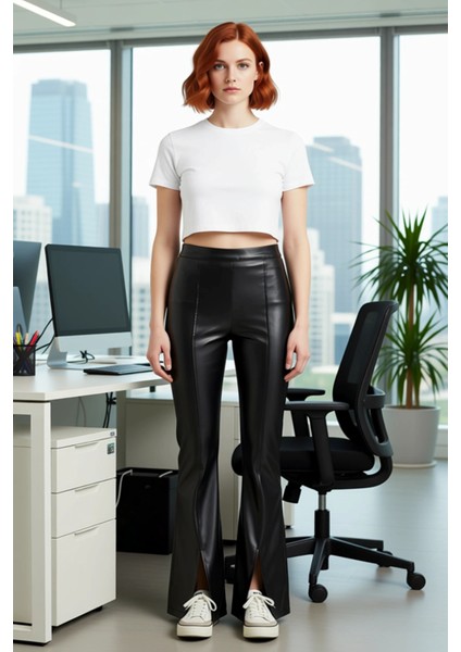 Kadın Flare Kesim Suni Deri Pantolon Detaylı Paça Fonksiyonel Dayanıklı Kaliteli Konforlu Şık modelleri