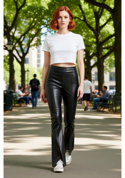 Kadın Flare Kesim Suni Deri Pantolon Detaylı Paça Fonksiyonel Dayanıklı Kaliteli Konforlu Şık fırsatları