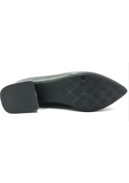 289214 Siyah Kadın Fındık Topuk Ayakkabı