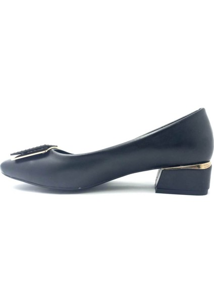 314072 Siyah Kadın Fındık Topuk Ayakkabı