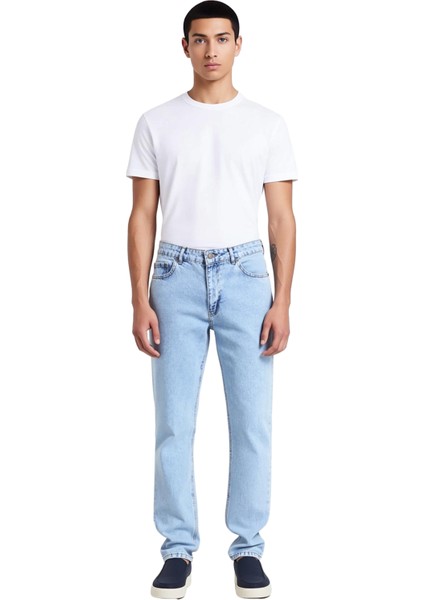 Erkek Açık Düz Kesim Kot Pantolon Fonksiyonel Dayanıklı Kaliteli Konforlu Estetik Premium Şık