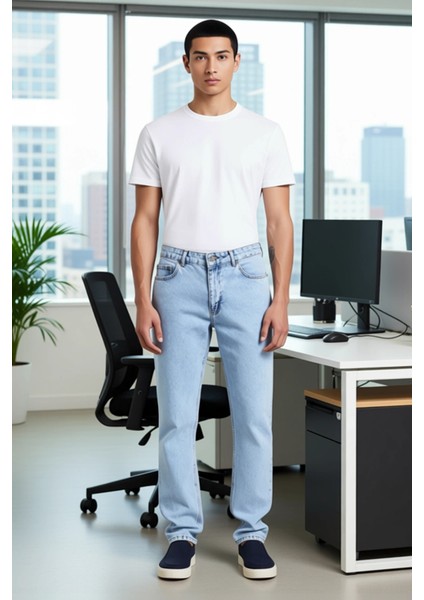 Erkek Açık Düz Kesim Kot Pantolon Fonksiyonel Dayanıklı Kaliteli Konforlu Estetik Premium Şık modelleri