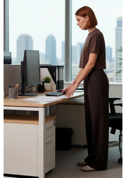 Kadın Pilili Geniş Paça Dokuma Pantolon Fonksiyonel Dayanıklı Kaliteli Konforlu Estetik Şık