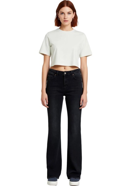 Kadın Flare Kesim Denim Pantolon Yüksek Bel Esnek Kumaş Günlük Stil Fonksiyonel Dayanıklı Şık