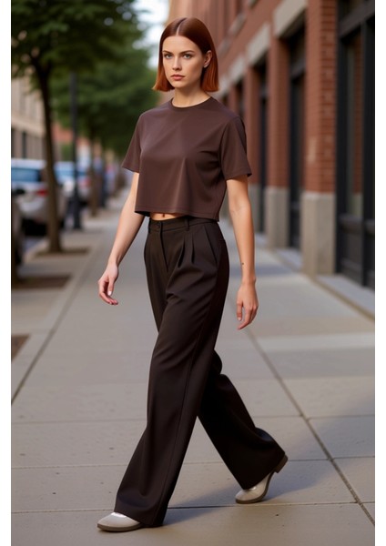 Kadın Pilili Geniş Paça Dokuma Pantolon Fonksiyonel Dayanıklı Kaliteli Konforlu Estetik Şık modelleri