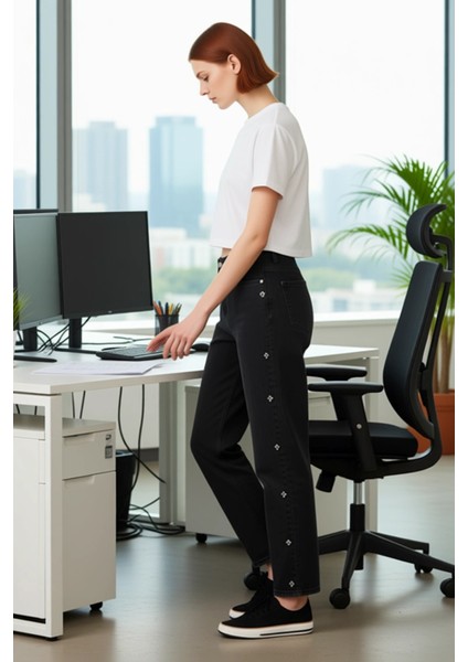 Kadın Taşlı Yüksek Bel Boru Paça Jean Fonksiyonel Dayanıklı Kaliteli Konforlu Estetik Spor