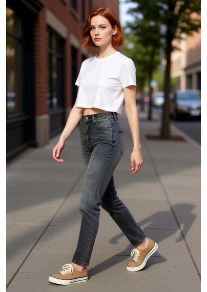 Kadın Açık Yüksek Bel Mom Kesim Denim Pantolon Fonksiyonel Dayanıklı Kaliteli Konforlu Şık indirimleri