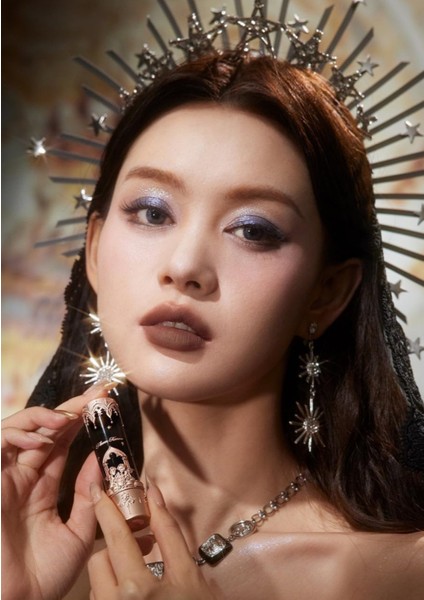 Suya Dayanıklı, Uzun Süre Kalıcı, Mat Bitişli Ruj fırsatları