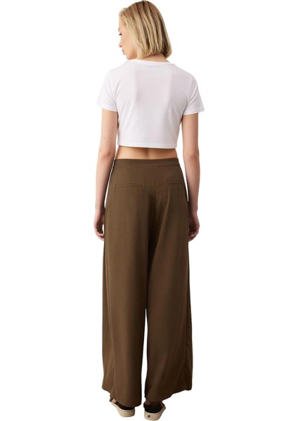 Kadın Düz Renk Geniş Paça Dökümlü Pantolon Fonksiyonel Dayanıklı Kaliteli Konforlu Estetik indirimleri