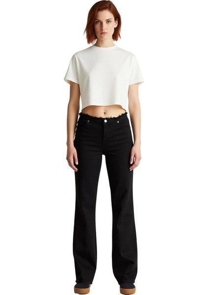 Düşük Bel Flare Kot Pantolon Kadın Fonksiyonel Dayanıklı Kaliteli Konforlu Estetik Premium fırsatları