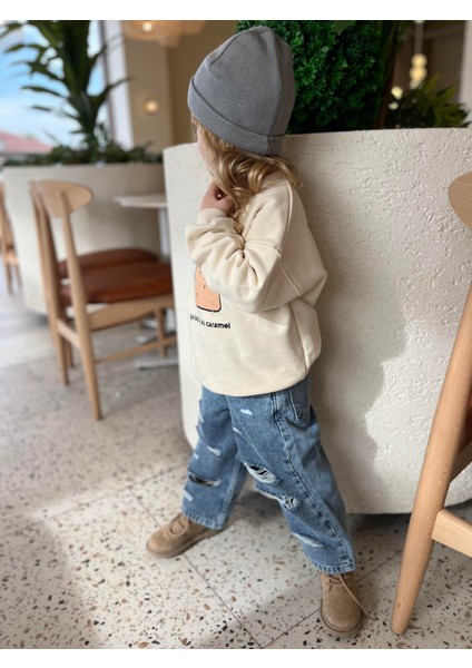 Kız Çocuk Pamuklu Krem Baskılı Sweatshirt ve Yırtık Detaylı Denim Pantolon Takım