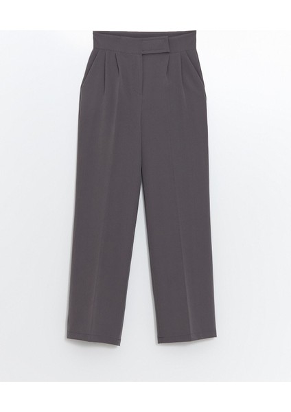 Yeni Sezon Standart Fit Kadın Pantolon indirimleri