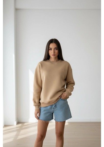 Fiyonk Nakışlı Üç Ip Kadın Sweatshirt