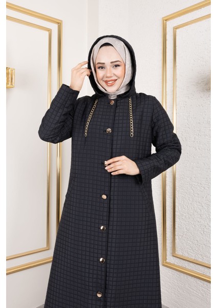 Zincir Detaylı Kapüşonlu Tesettür Kap - Altın Düğmeli - Kapitone Desenli Modern fırsatları