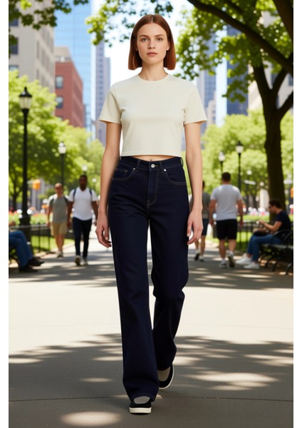 Kadın Koyu Straight Kesim Denim Pantolon Fonksiyonel Dayanıklı Kaliteli Konforlu Estetik Şık modelleri