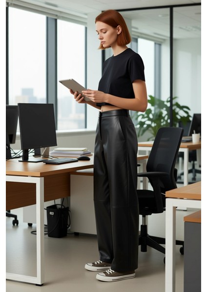 Kadın Suni Deri Şalvar Kesim Pantolon Fonksiyonel Dayanıklı Kaliteli Konforlu Estetik Spor