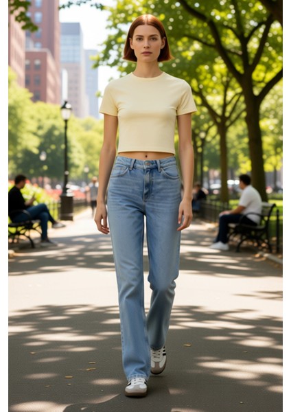 Kadın Straight Kesim Denim Pantolon Fonksiyonel Dayanıklı Kaliteli Konforlu Estetik Modern modelleri