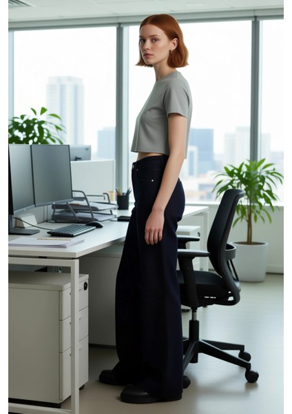 Koyu Jakarlı Yüksek Bel Bol Paça Kadın Jean Fonksiyonel Dayanıklı Kaliteli Konforlu Modern modelleri