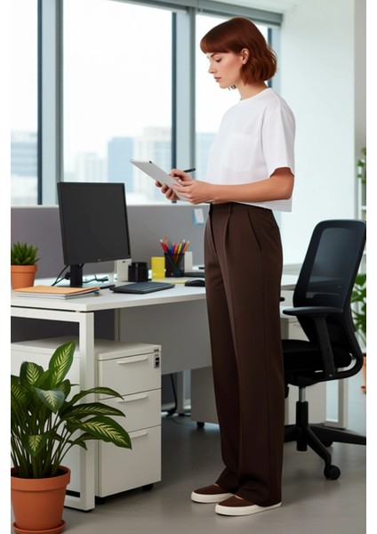 Kadın Düz Desenli Geniş Paça Koyu Kahve Pantolon Fonksiyonel Dayanıklı Kaliteli Konforlu Şık