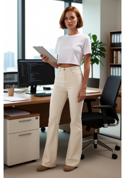 Kadın Comfort Esnek Flare Denim Pantolon Fonksiyonel Dayanıklı Kaliteli Konforlu Estetik Şık