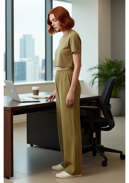 Kadın Dokulu Yüksek Bel Boru Paça Pantolon Fonksiyonel Dayanıklı Kaliteli Konforlu Estetik