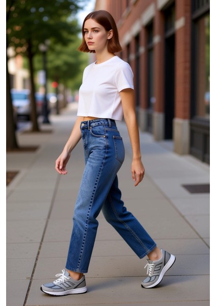 Kadın Açık Yüksek Bel Mom Jean Pantolon Fonksiyonel Dayanıklı Kaliteli Konforlu Estetik Şık
