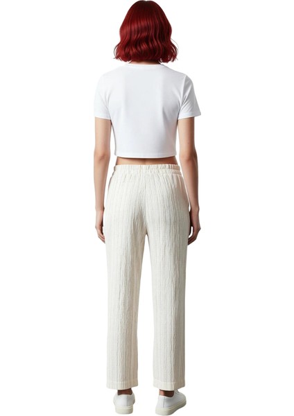 Kadın Dokulu Yüksek Bel Boru Paça Pantolon Fonksiyonel Dayanıklı Kaliteli Konforlu Estetik indirimleri