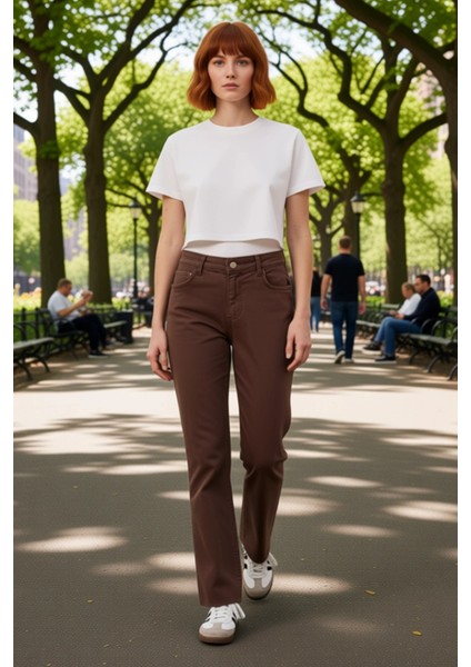 Kadın Yüksek Bel Flare Kesim Jean Pantolon Fonksiyonel Dayanıklı Kaliteli Konforlu Estetik modelleri