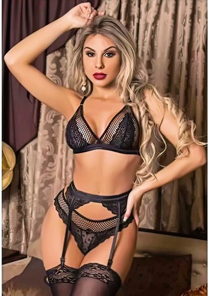 Kadın Siyah Dantelli Üçlü Gecelik Takımı – File Detaylı Bralet, Jartiyer ve Külot Seti fiyatları