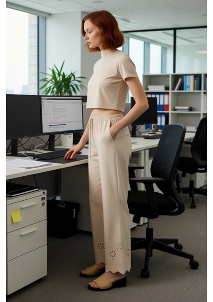 Kadın Düz Poplin Dokuma Pantolon Rahat Kesim Fonksiyonel Dayanıklı Kaliteli Konforlu Zarif