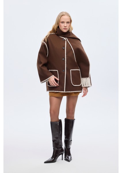 Atkılı Çoban Dikişli Oversize Kısa Kaban Kahverengi fırsatları