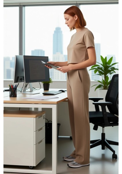 Kadife Dokulu Geniş Paça Kadın Pantolonu Fonksiyonel Dayanıklı Kaliteli Konforlu Estetik Şık fiyatları