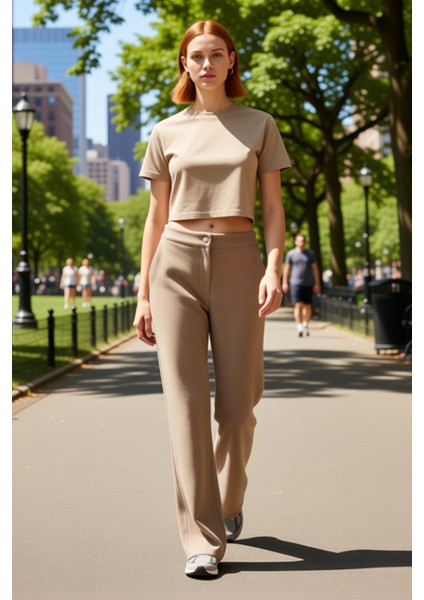 Kadife Dokulu Geniş Paça Kadın Pantolonu Fonksiyonel Dayanıklı Kaliteli Konforlu Estetik Şık modelleri