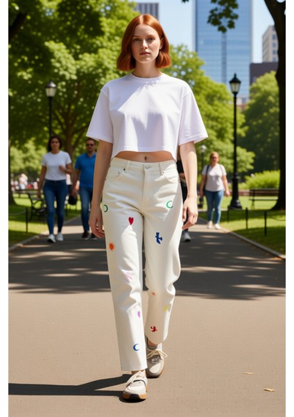 Kadın Nakışlı Straight Kesim Denim Pantolon Fonksiyonel Dayanıklı Kaliteli Konforlu Modern fiyatları