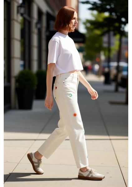 Kadın Nakışlı Straight Kesim Denim Pantolon Fonksiyonel Dayanıklı Kaliteli Konforlu Modern modelleri