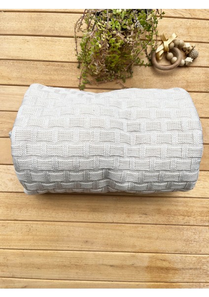 Triko Düğüm Örgülü Wellsoft Döşemeli 80 x 100CM Bebek Battaniyesi modelleri