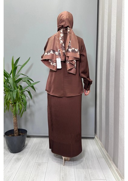 Saten Pliseli Etek Takım Kahve 38015 modelleri